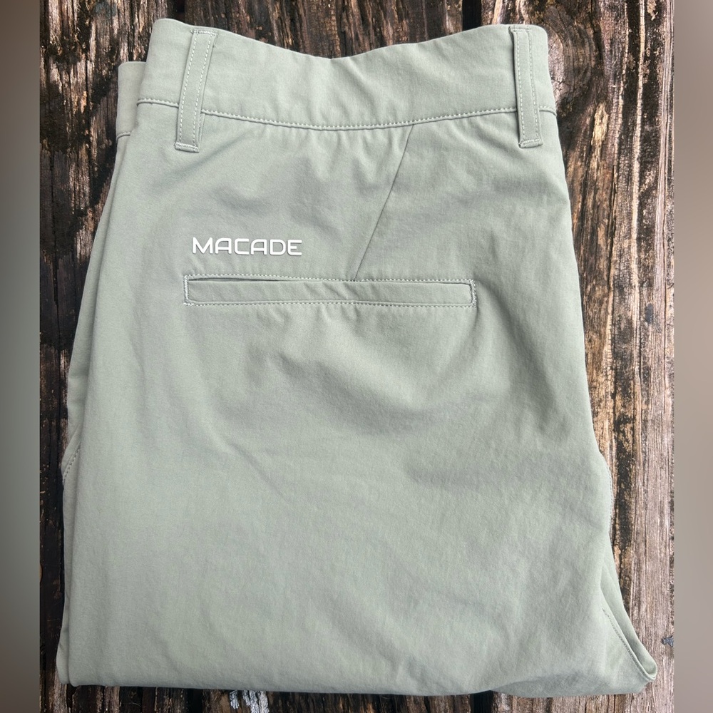 Macade Men’s Slim-Fit Stretch Olive Green Golf Trouser 32 x 34 Nylon Spandex Z1